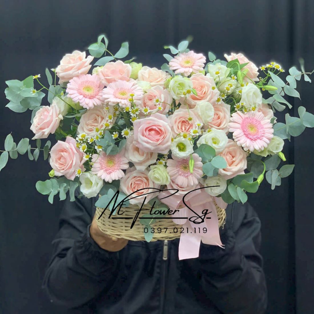 Giỏ Hoa Tươi Hồng Kem  GH19